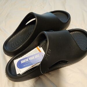 NWT Crocs Mellow Slides women's size 9
